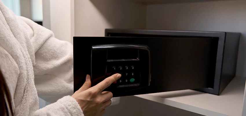 Safe Unlocking Service Company in Fillmore, California