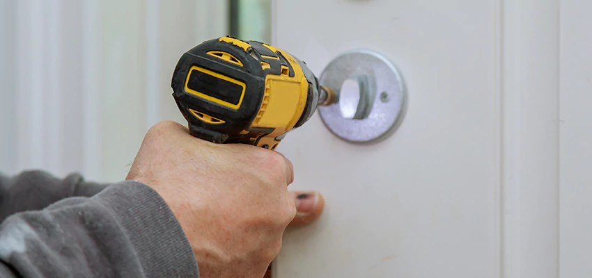 Street Locksmith For Smart Lock Repair in Fillmore, CA