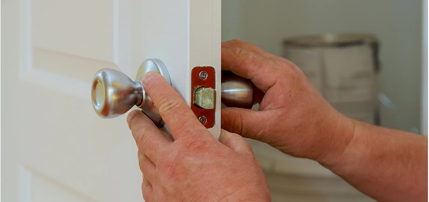 AAA Locksmiths For lock Replacement in Fillmore, California